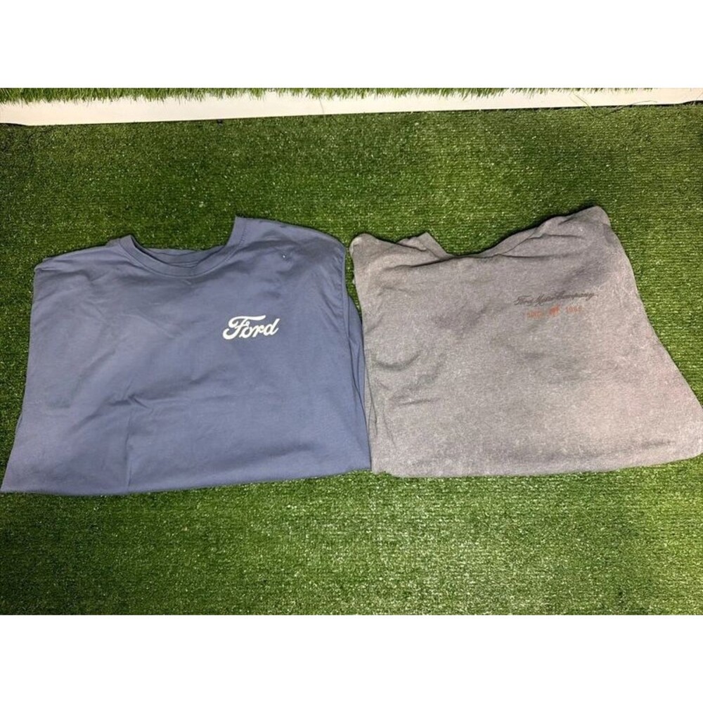 Graphic T shirt bundle